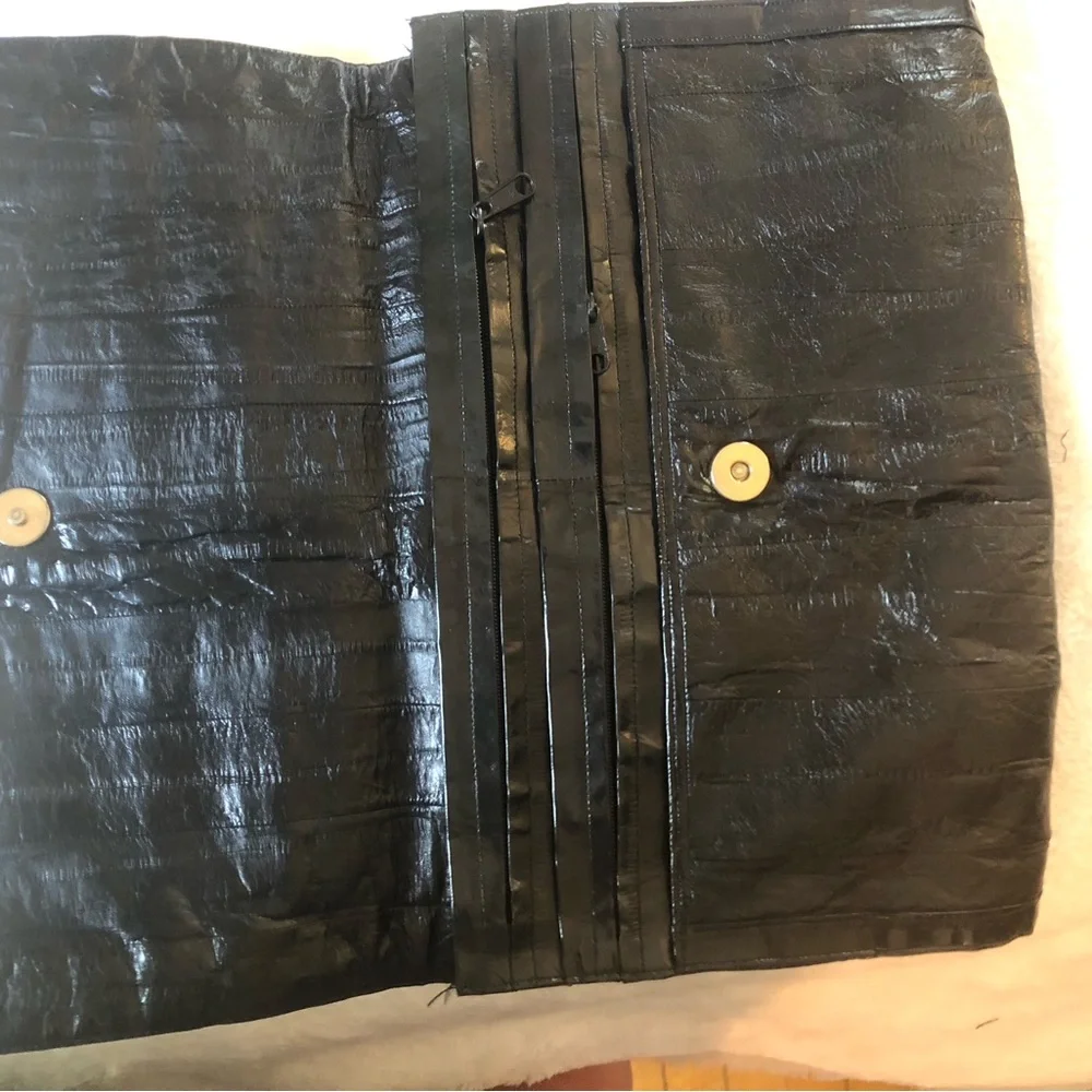 No Label sleek clutch